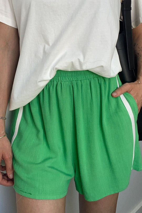 Heidi-Mode | Lockere Leinen Shorts für Damen