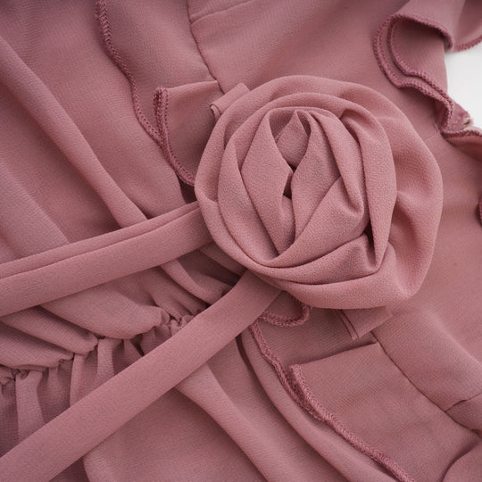 Heidi-Mode | Plissierte Faux Blume Midi Kleid