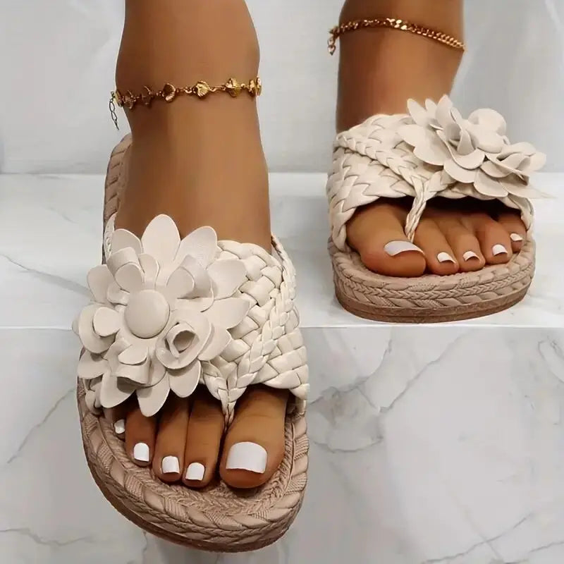 Heidi - Flache Damenpantoffeln Mit Blumenmuster Und Geflochtenem Riemchen