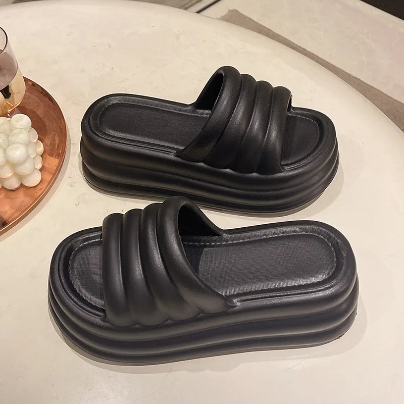 Heidi-Mode | Sommerliche Sandalen mit weichem Fußbett