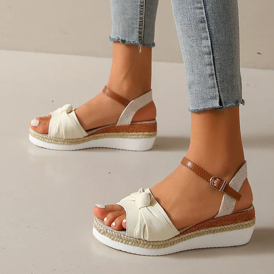 Flatform Espadrilles mit Retro-Stil Offene Zehen Schnalle Römische Sandalen