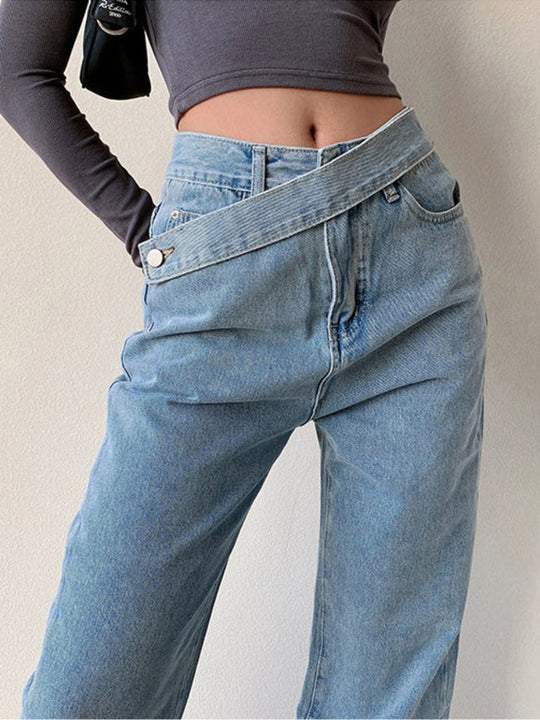 Klassische Jeans mit hoher Taille und geradem Bein