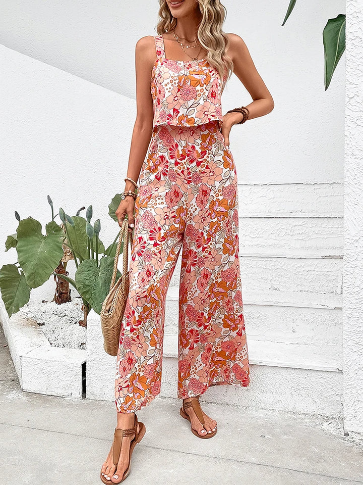 Stylischer Overall mit floraler Eleganz