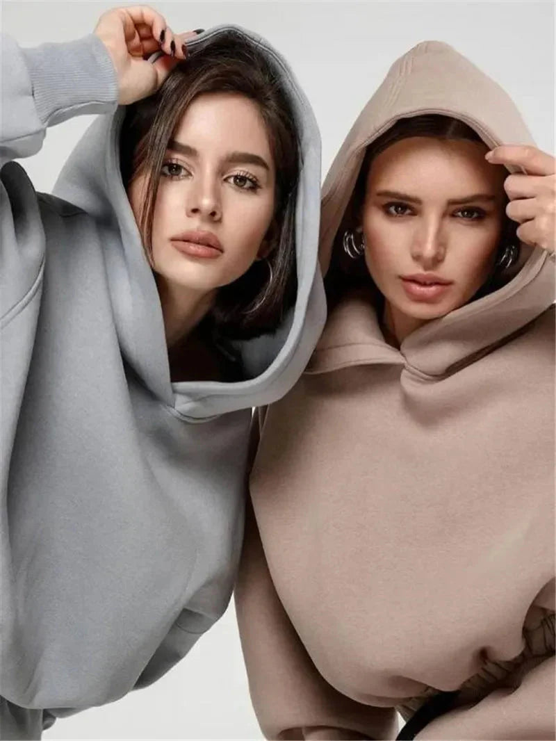 Heidi-Mode | Entdecken Sie Die Zukunftsweisende Herbst/Winter-Damenmode Von 2023 (Zweiteiliges Set)