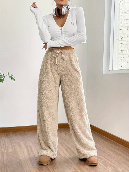 Heidi-Mode | Hosen Stilvoll Durch Den Winter Mit Einer Robusten, Flauschigen, Lockeren Hose