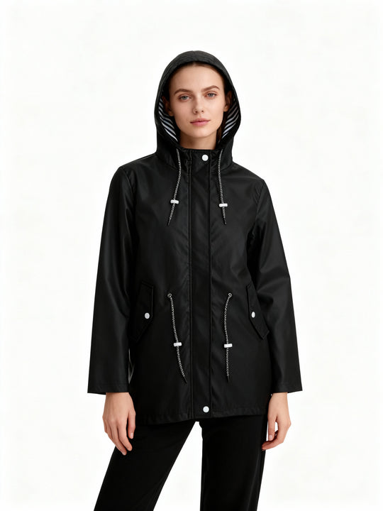 Wetterfester Mantel mit Kapuze