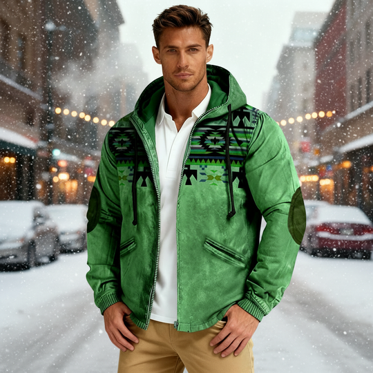 Jacke mit Kapuze und einheimischem Druck