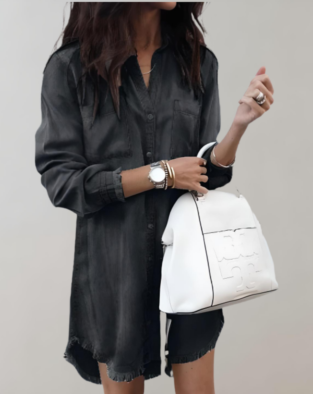 Semi oversized mini denim jurk boven kniehoogte met knopen