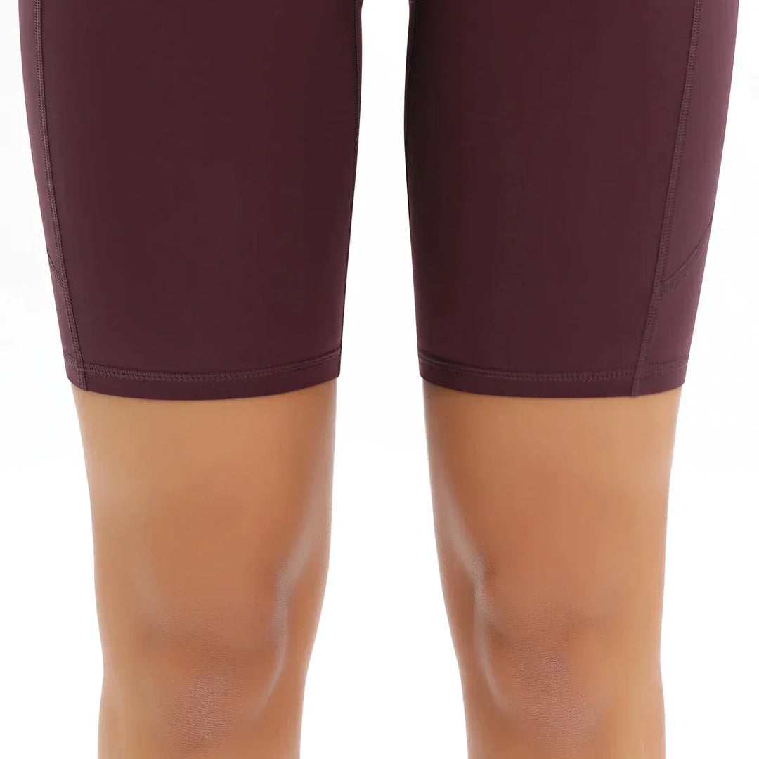 Fitnessshort mit hohem Taillenbund und Tasche