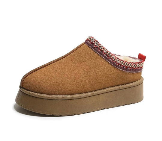 Heidi-Mode | Bequemer Schuh mit Plateau Sohle und Ethnischen Details