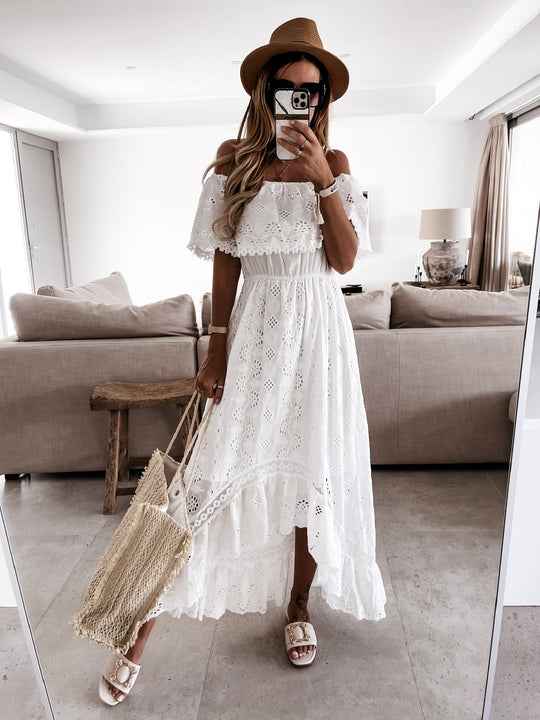 Schulterfreies langes Boho-Kleid mit Rüschen