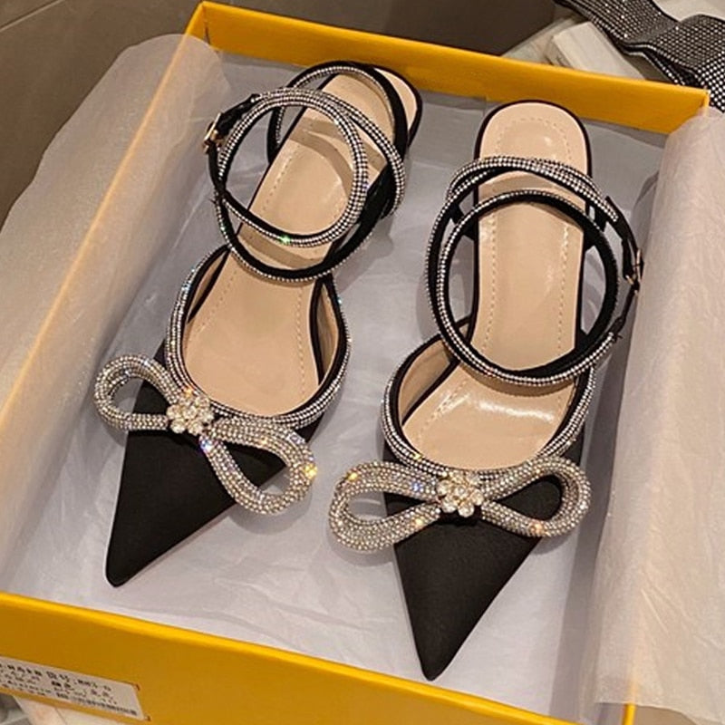 Heidi-Mode | Crystal Schleifenseide Spitz Zehen Schnallenriemen Dünne High Heels