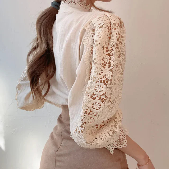 Heidi-Mode | Spitzenbluse mit Stehkragen
