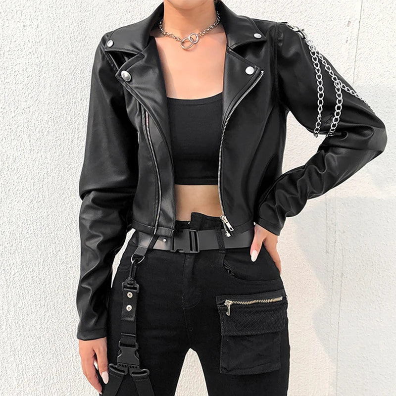 Punk Motorrad Lederjacke mit silbernen Ketten