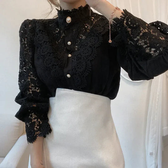 Heidi-Mode | Spitzenbluse mit Stehkragen
