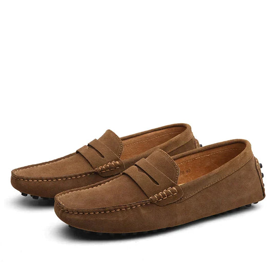 Loafers aus Wildleder im italienischen Stil