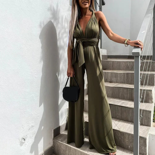 Sommerlicher Jumpsuit mit weiter Hose