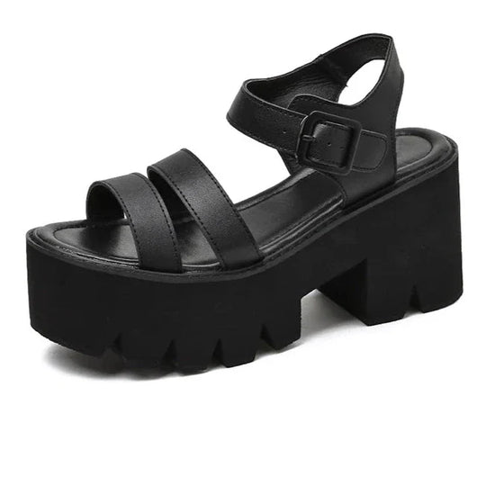 Heidi-Mode | Schwarze Plattform Chunky Sandalen