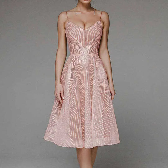 Elegantes Kleid mit Rückenausschnitt