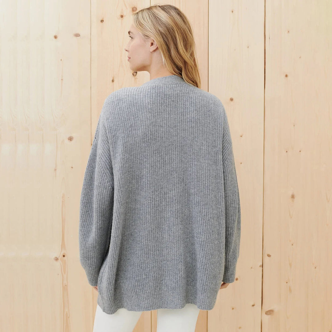Heidi-Mode | Eng Anliegender Strickjacke für Frauen
