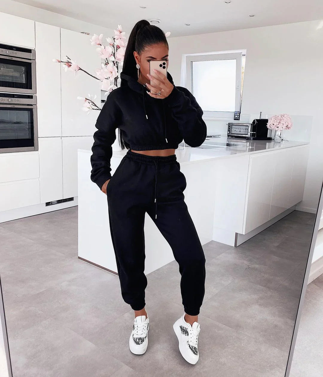 Heidi-Mode | Cropped Hoodie und Jogger Set