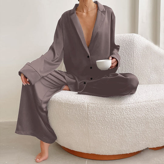 Heidi-Mode - Übergroßes Pyjama-Set aus Satinseide