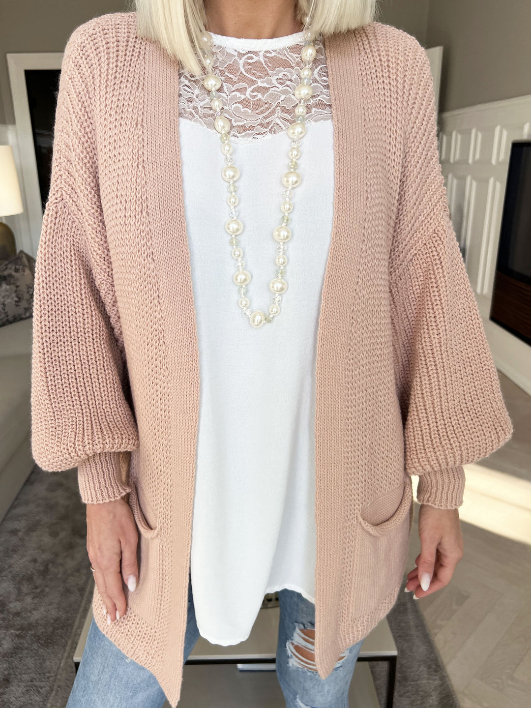 Heidi-Mode | Kurze Strickjacke mit Ballonärmeln