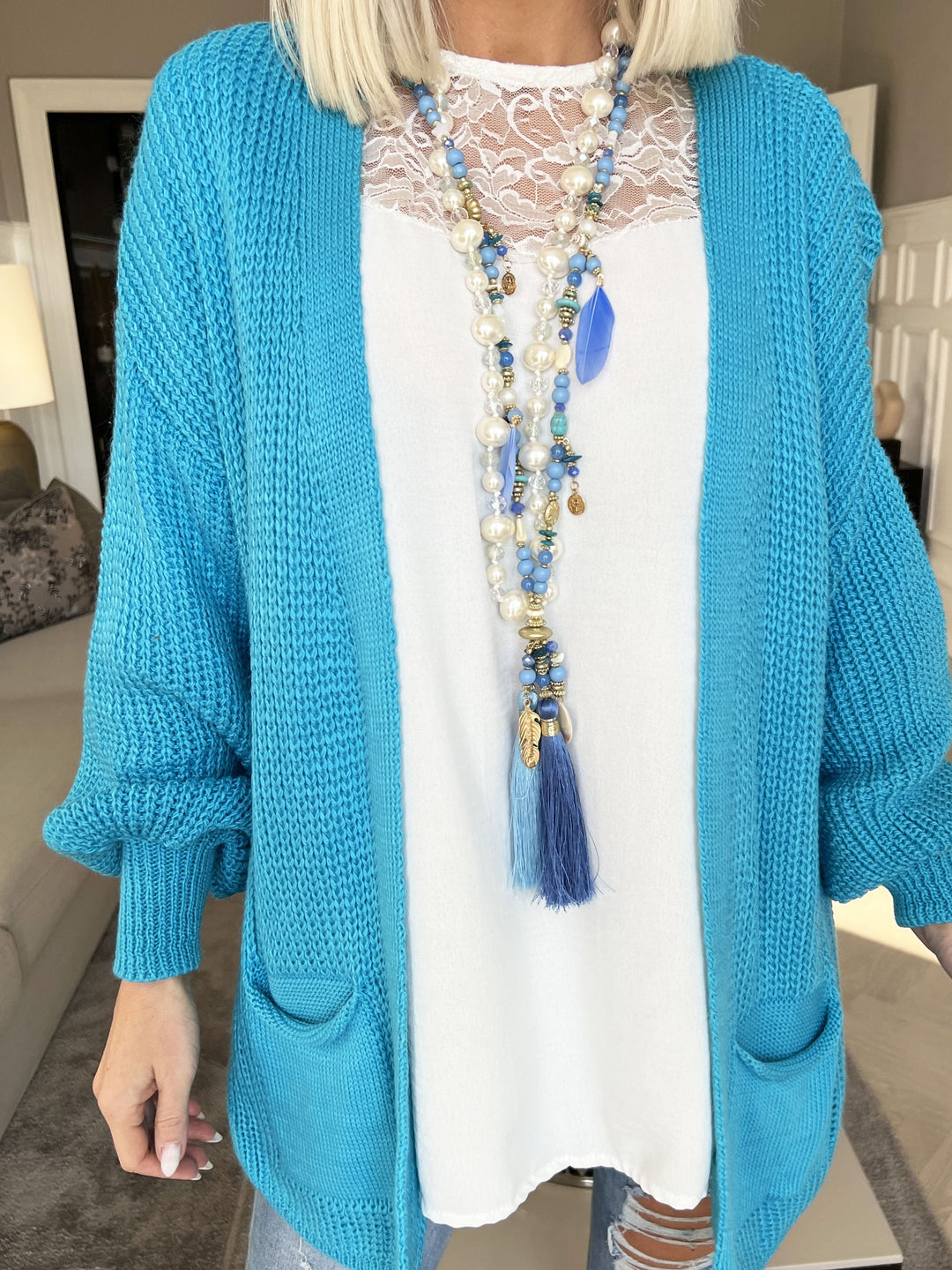 Heidi-Mode | Kurze Strickjacke mit Ballonärmeln