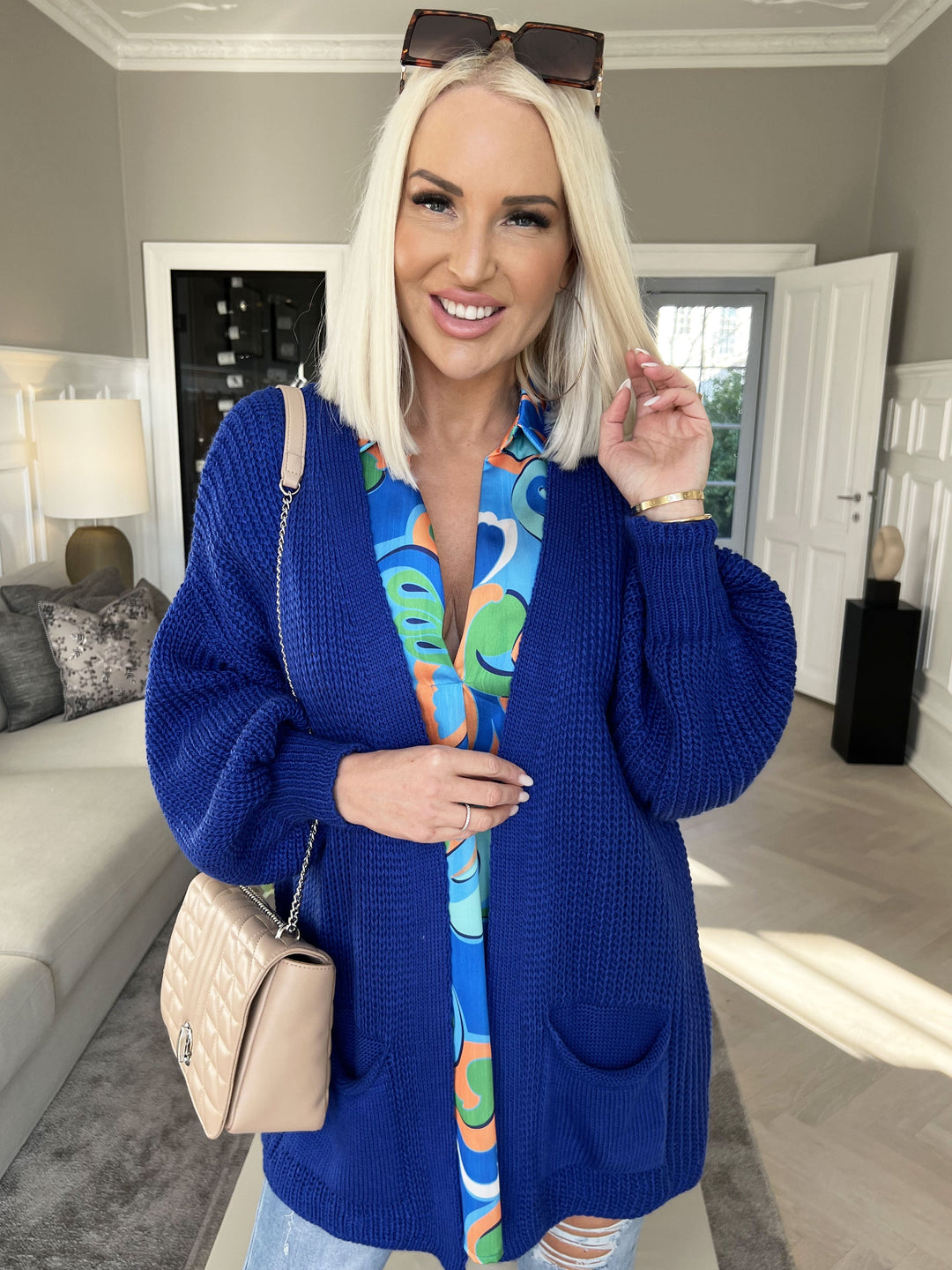 Heidi-Mode | Kurze Strickjacke mit Ballonärmeln