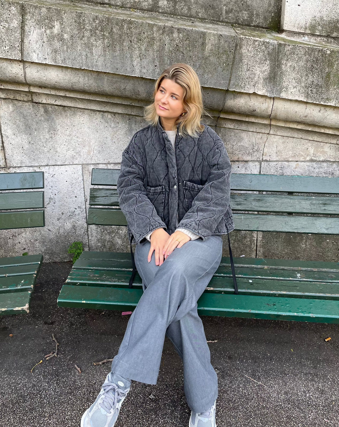 Heidi-Mode | Graue Jacke Mit Großen Taschen Bequemer Stil Für Die Kalte Jahreszeit Must Have Für Jeden Anlass