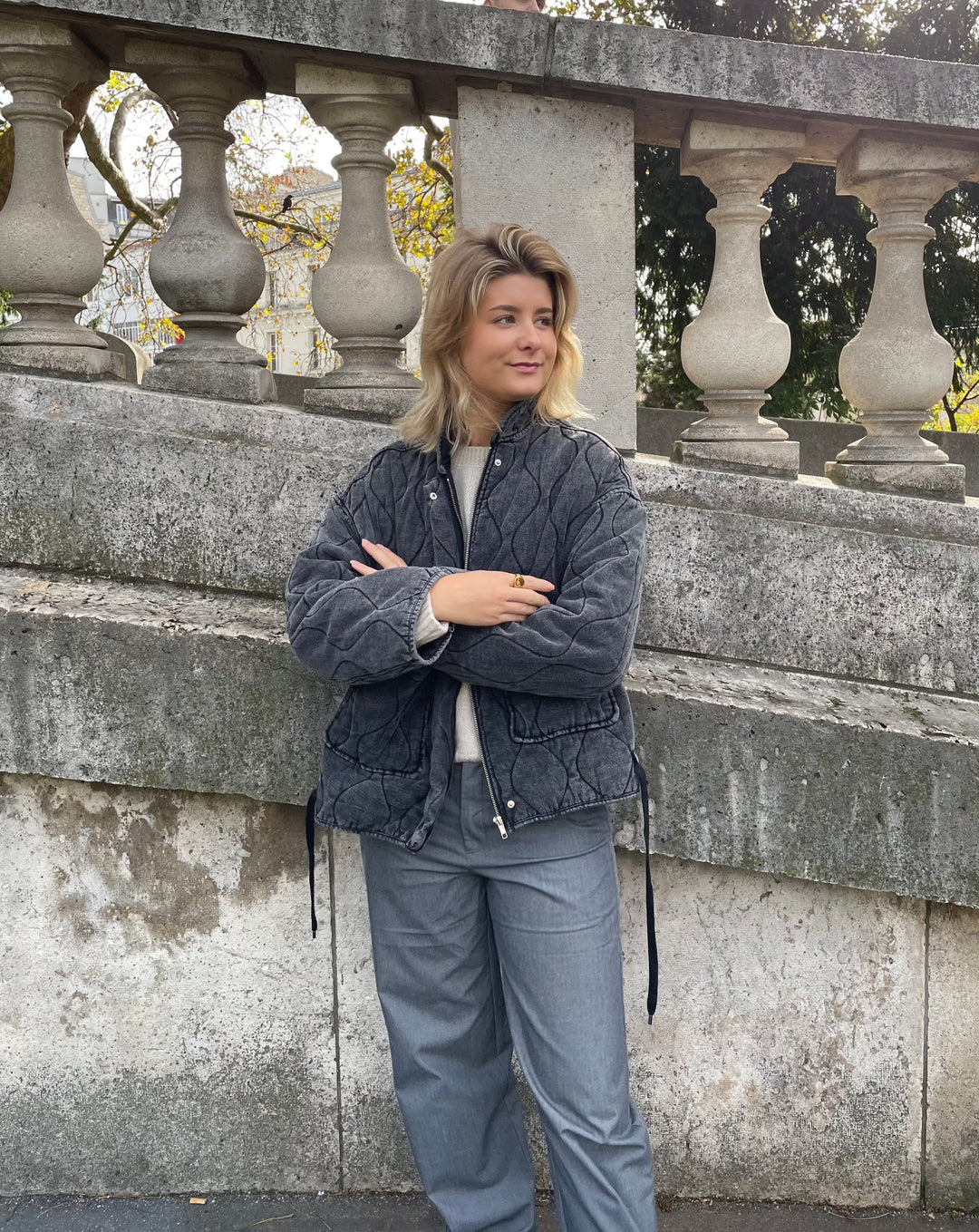 Heidi-Mode | Graue Jacke Mit Großen Taschen Bequemer Stil Für Die Kalte Jahreszeit Must Have Für Jeden Anlass
