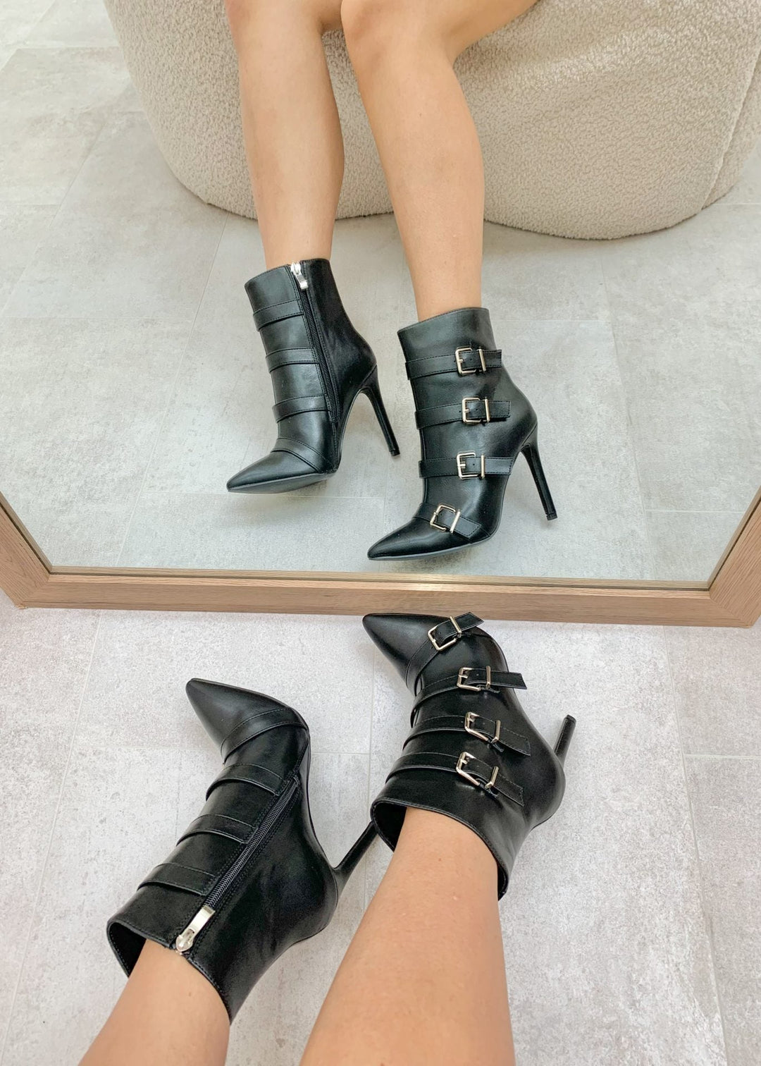 Heidi-Mode | Ankle Boots mit Schnallen und Spitzem Absatz