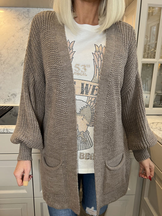 Heidi-Mode | Kurze Strickjacke mit Ballonärmeln