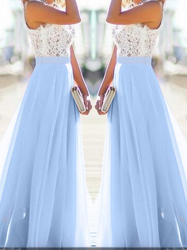 langes Kleid mit elegant fließender Chiffonspitze in Hellblau und Weiß