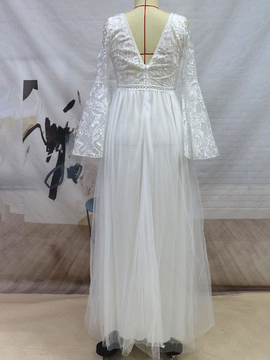 langes, elegantes Abendkleid mit V-Ausschnitt, Spitzentüll, Rückenausschnitt, ausgestellten Ärmeln und geteilten langen Ärmeln für die Hochzeit