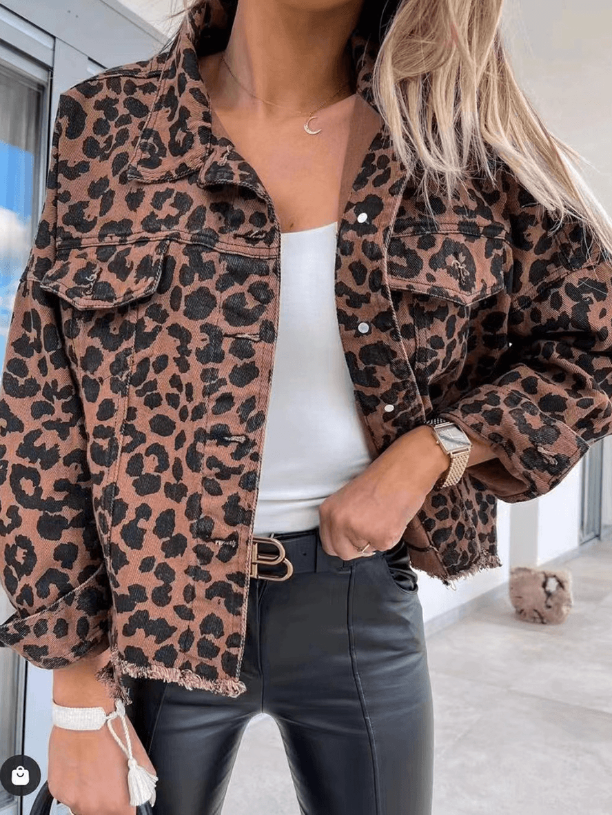 Jeansjacke mit Leopardenmuster von , geknöpfte Taschen, Reverskragen, lange Ärmel, Damen, lässig, Boyfriend-Stil, Herbst