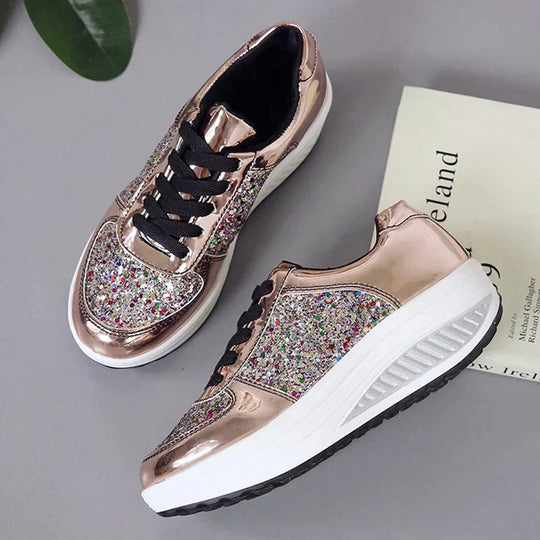 Heidi-Mode | Glitzernde Chunky Sneakers für Damen