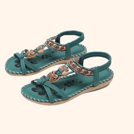 Heidi-Mode | Boho Sandalen mit Strass und Ethnischen Details