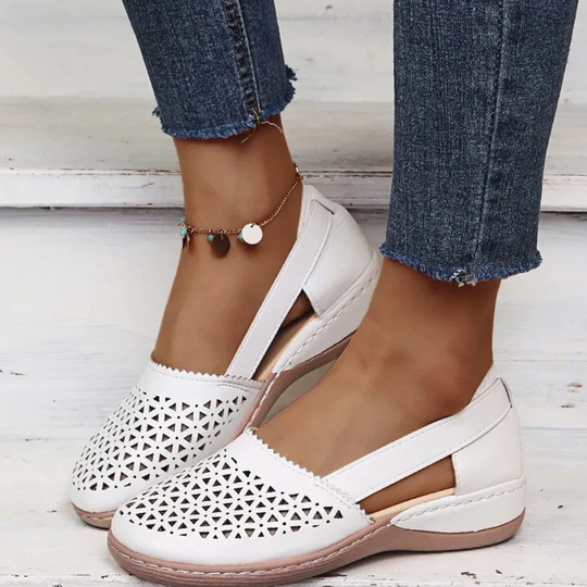 Heidi-Mode | Perforierte Slip-On Ballerinas