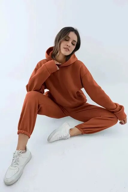 Heidi-Mode | Bequemer Hoodie & Jogginghose