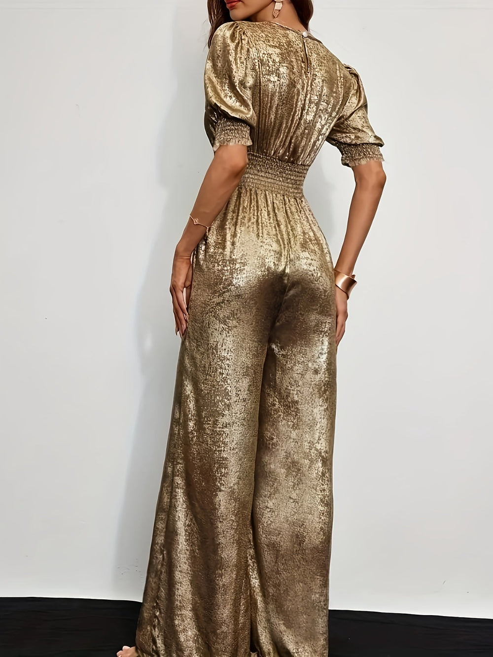 Heidi-Mode | Goldener Glanz Jumpsuit mit Eleganten Puffärmeln und V-ausschnitt