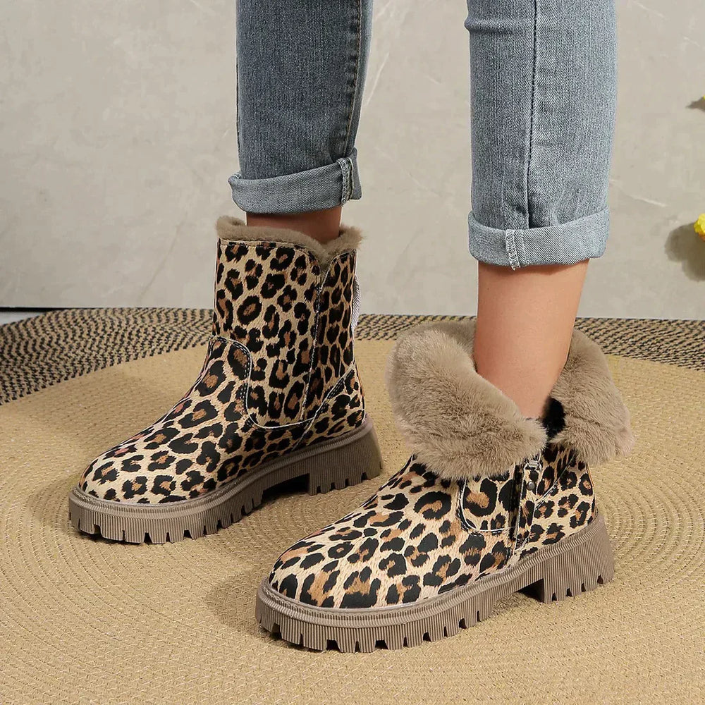 Heidi-Mode | Stylische Leopardenprint Stiefel