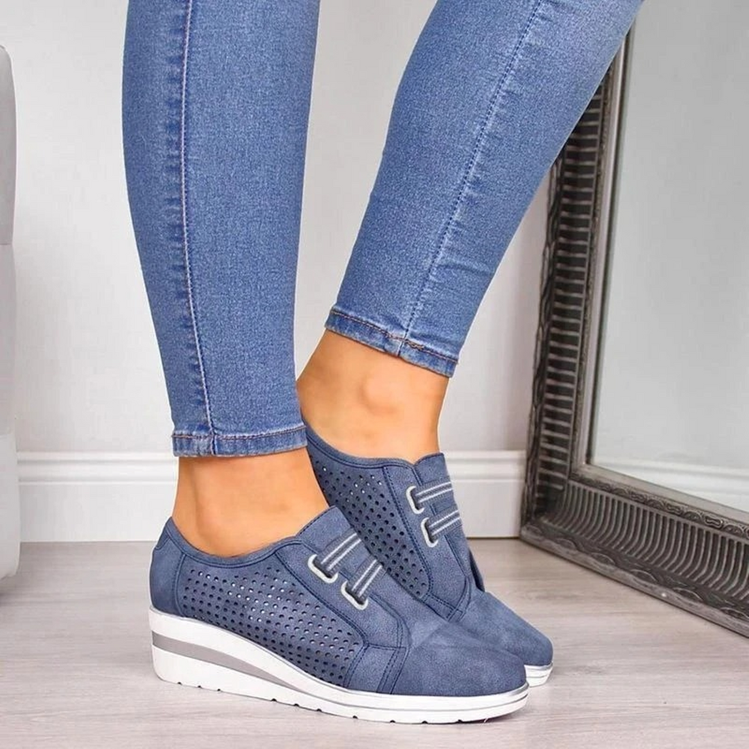 Heidi-Mode | Damenschuhe mit Hohlem Musterstreifen