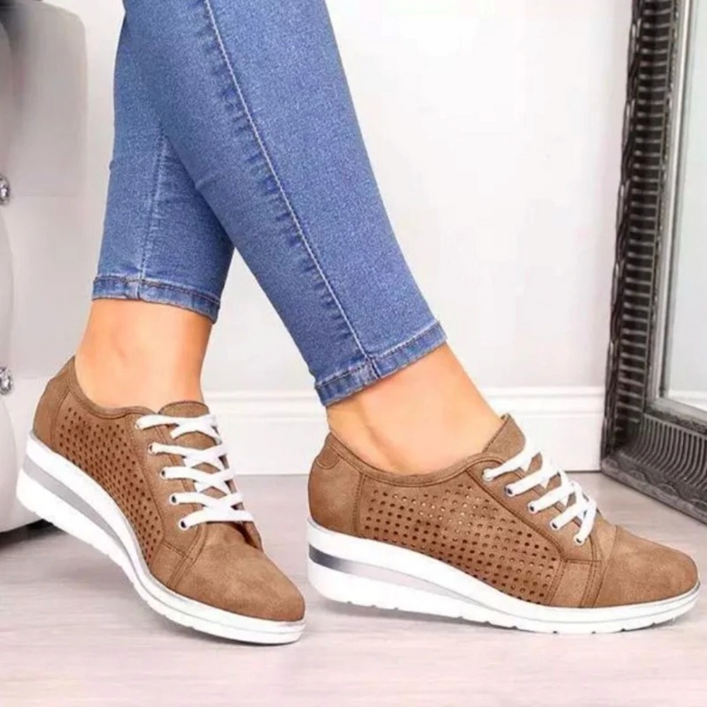 Heidi-Mode | Flache Damenschuhe mit Hohlmuster