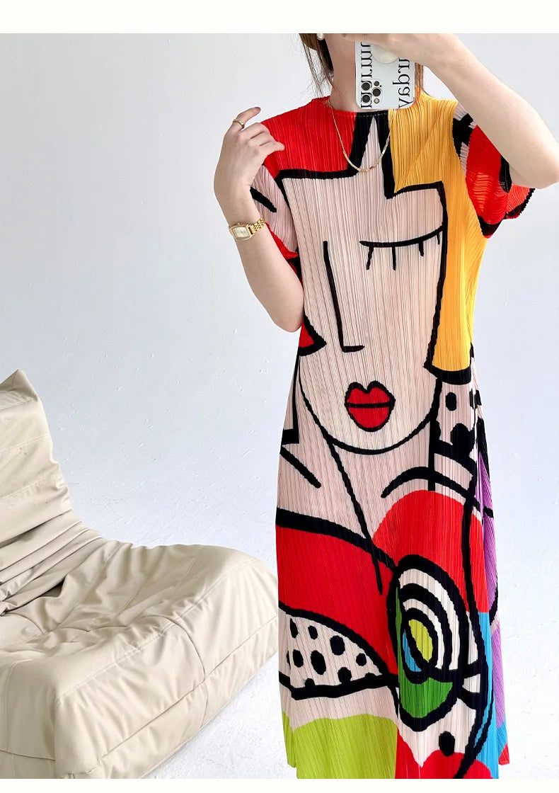 Kurzärmliges Kleid mit Cartoon-Print