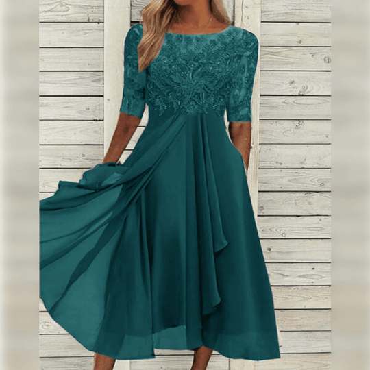 Bestickte Spitzenkleid