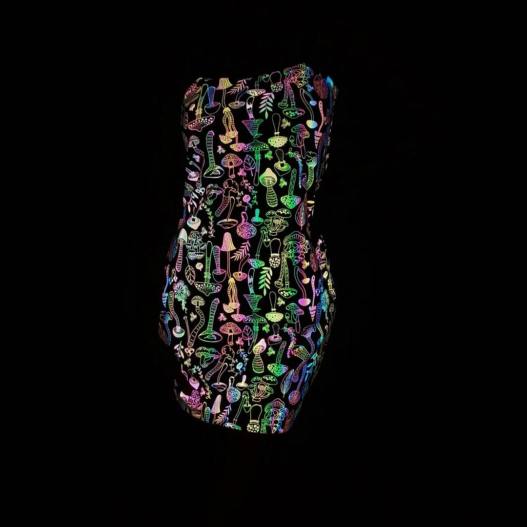 Leuchtendes Partykleid mit Glow-in-the-Dark-Effekt