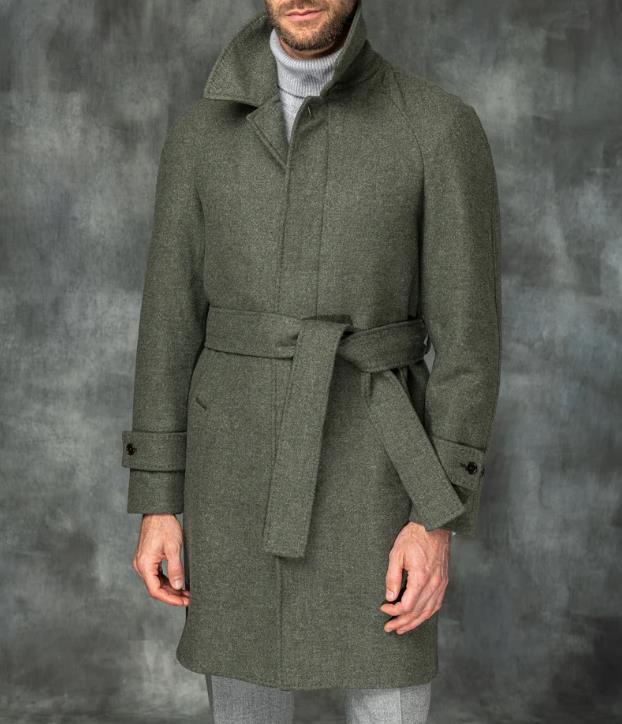 Herren eleganter Trenchcoat mit Taillengürtel und modernen Akzenten Heidi-Mode