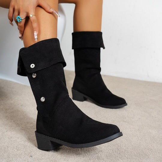 Damen Elegante Stiefel aus weichem Wildleder mit modischen Knopfdetails Heidi-Mode