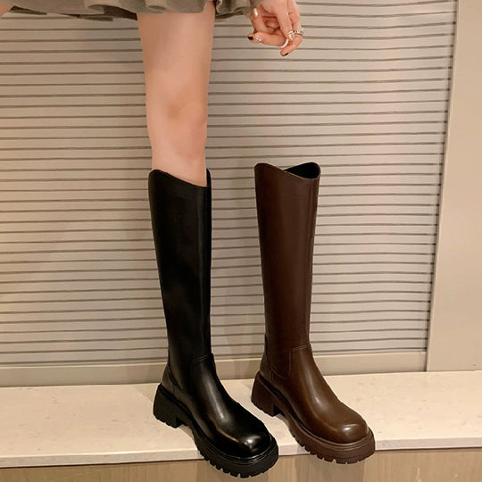 Damen Knielange Chunky Heel Stiefel mit Reißverschlussdetail Heidi-Mode